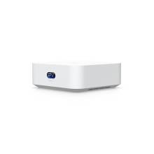 UBiQUiTi Vezetékes Router Gateway és Accesspoint TriBand, 1x2,5Gbit (LAN) + 1x10Gbit (WAN), WiFi7, Asztali - UX7 UX7