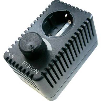 Teljes&iacute;tm&eacute;nyszab&aacute;lyoz&oacute; modul, 180-240 V/AC, KEMO FG002N