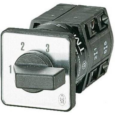 Fokozatkapcsol&oacute; 10 A k&ouml;zponti be&eacute;p&iacute;t&eacute;shez 3 kW Eaton TM-2-8231/EZ