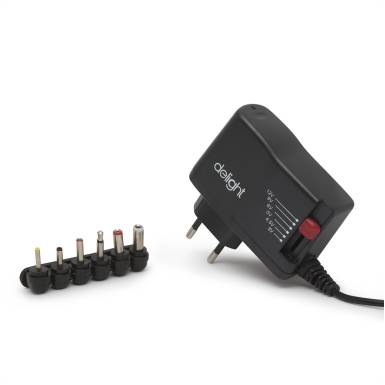 Delight DC 12V 2500mA Univerzális Adapter 55056C Delight DC 12V 2500mA Univerzális Adapter 55056C