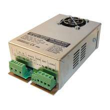 Makrai kapcsol&oacute; &uuml;zemű sz&uuml;netmentes&iacute;thető t&aacute;pegys&eacute;g, 10A/12V-13,8V, intelligens