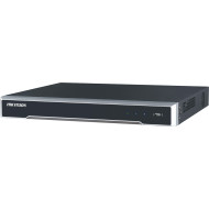 Hikvision 8 csatornás NVR, 80 Mbps rögzítési sávszélességgel, 8xPoE DS-7608NI-Q2/8P