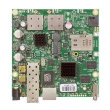 MIKROTIK RouterBOARD 922UAGS with 720MHz Atheros CPU, 128MB RAM, 1xGigabit LAN, USB, 1xSFP, miniPCIe, SIM slot, built-in 5Ghz 802.11a/c 2x2 two chain wireless, 2xMMCX connectors RB922UAGS-5HPacD