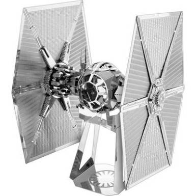Metal Earth Star Wars Tie Fighter űrrep&uuml;lő 3D l&eacute;zerv&aacute;gott f&eacute;mmodell &eacute;p&iacute;tők&eacute;szlet 502661