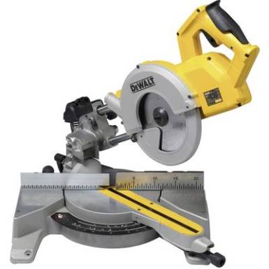 Dewalt DWS777 Panelfűr&eacute;sz 1800 W